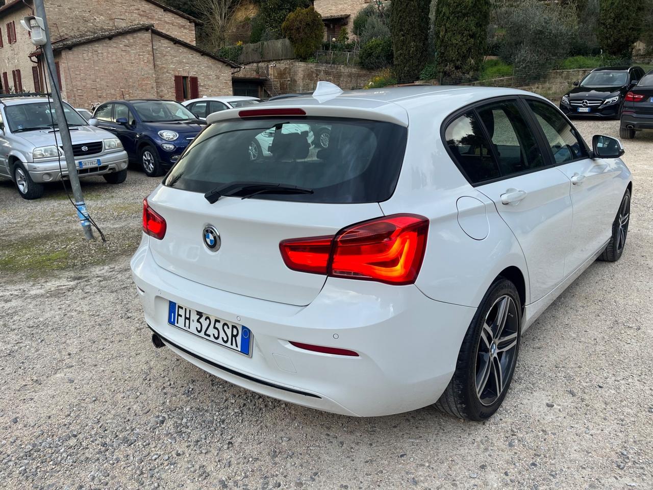 Bmw 118 118d 5p. Urban