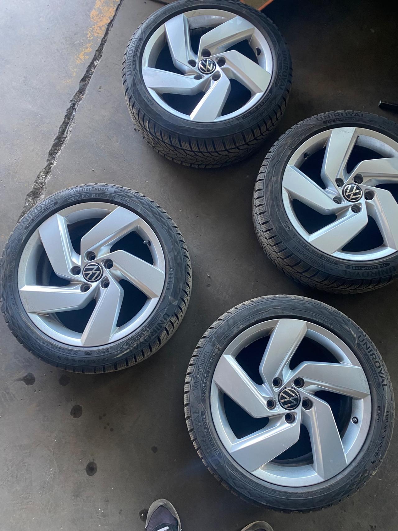 Volkswagen Golf 2.0 TDI DSG GTD CERCHI 19"