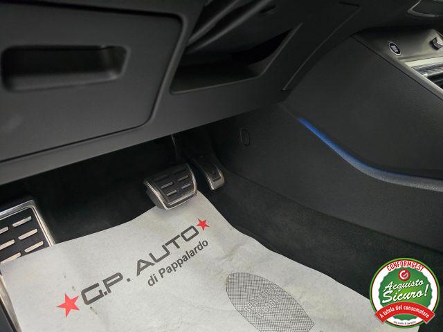 AUDI Q3 SPB 35 TDI S tronic Identity Black