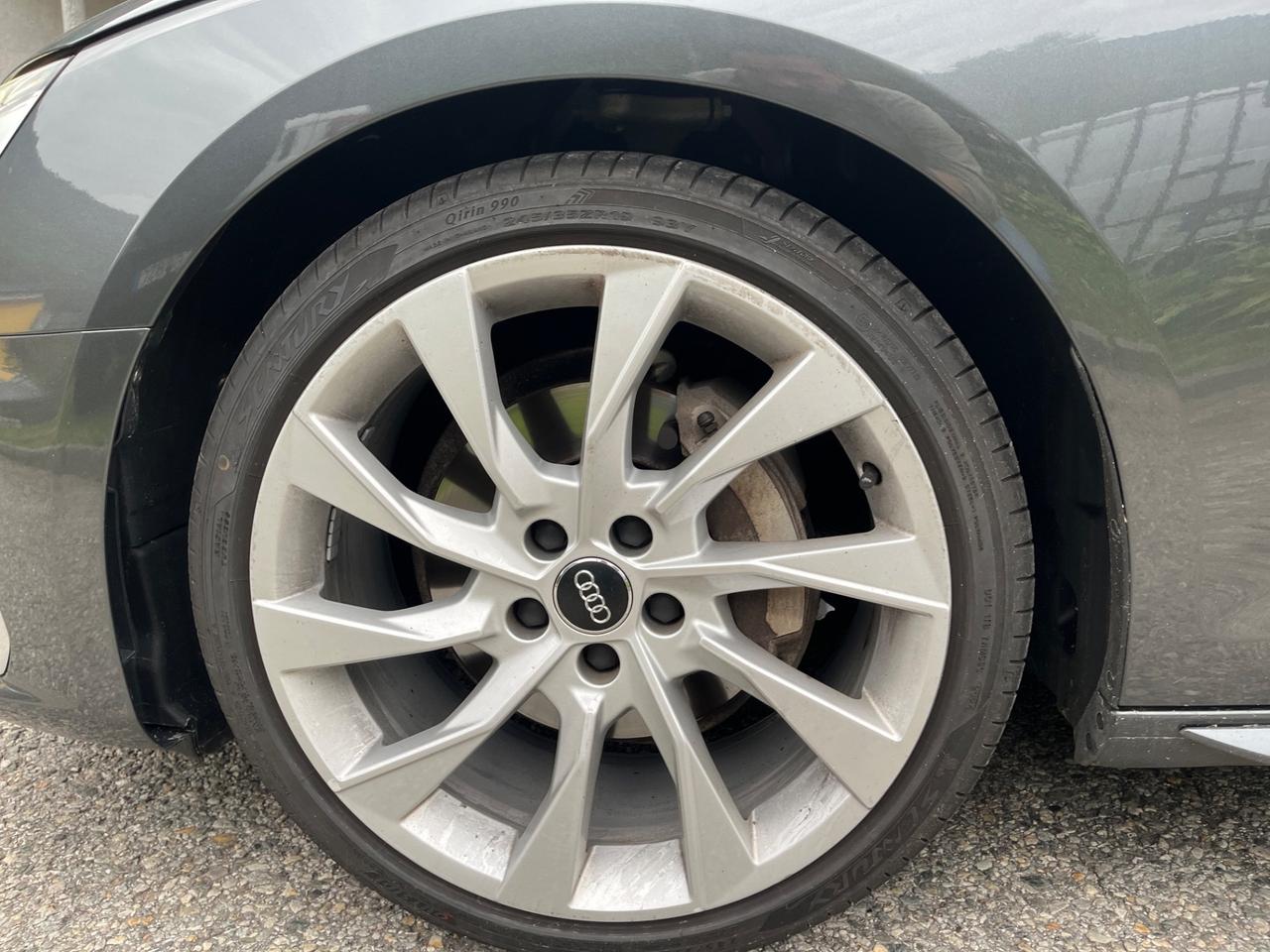 Audi A4 Avant 40 TDI quattro S tronic line edition