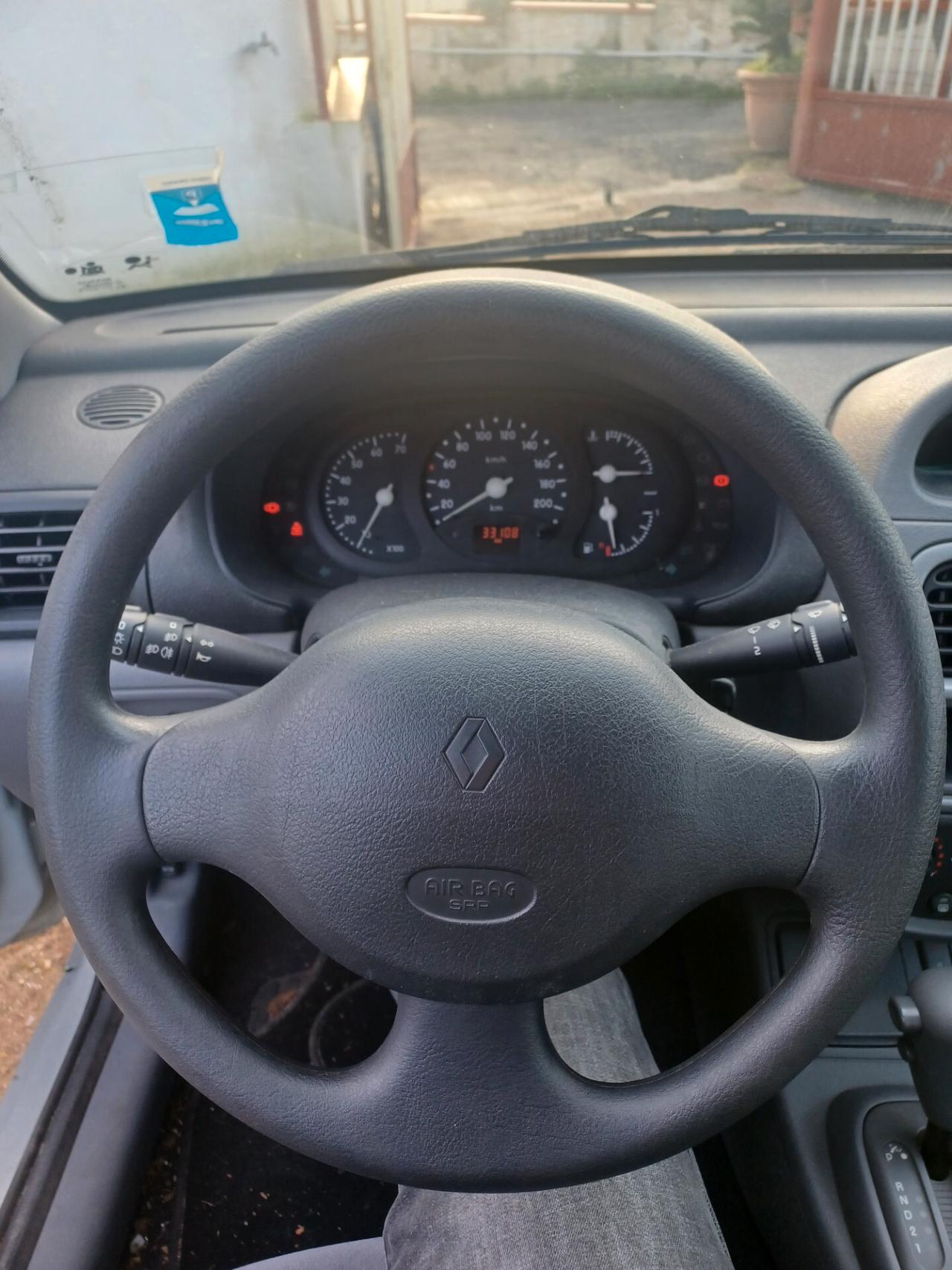 Renault Clio AUTOMATICA SOLO 30000 KM!!!!!