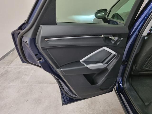 AUDI Q3 35 TDI S tronic