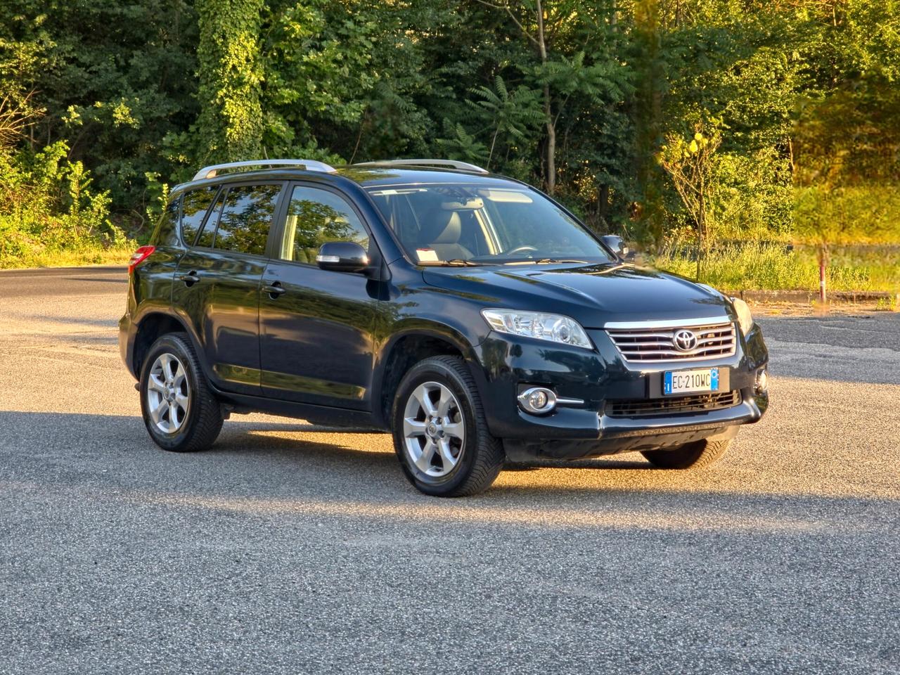 Toyota RAV 4 RAV4 2.2 D-4D 150 CV DPF Exclusive E5 Manuale 2010 4x4