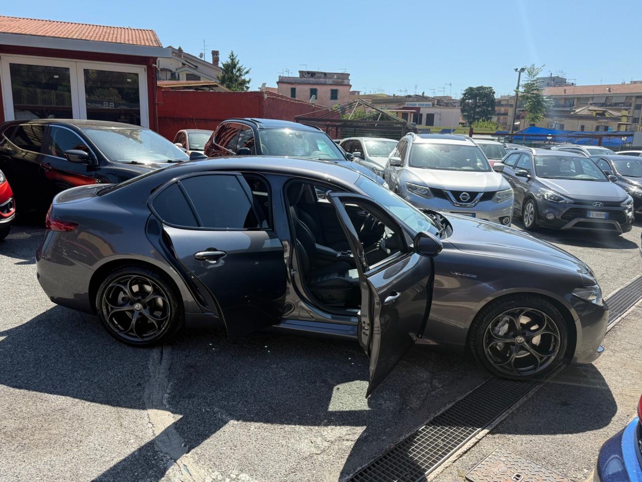 Giulia 2.2 Turbodiesel 210 CV AT8 AWD Q4 Veloce-unipro