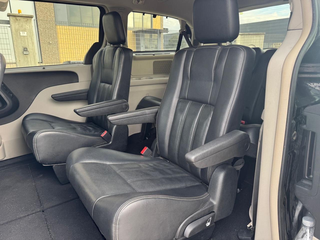 Lancia Voyager 2.8 Turbodiesel Platinum 163 CV