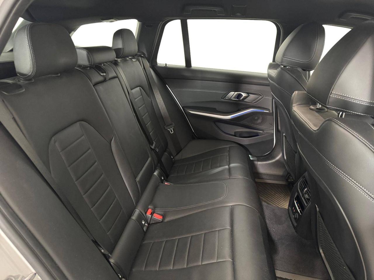 BMW Serie 3 i Touring Luxury