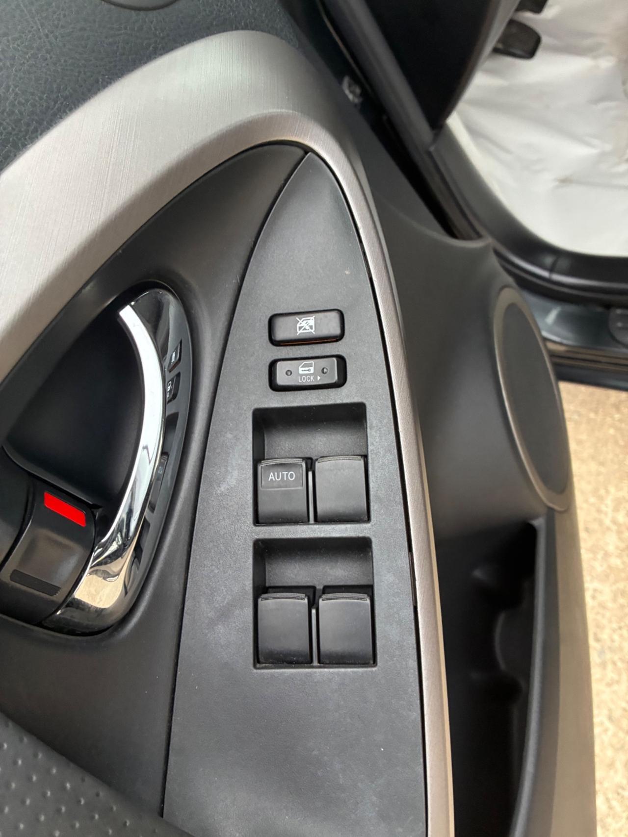 Toyota RAV 4 RAV4 2.2 D-4D 136 CV LUXURY (100 KW)