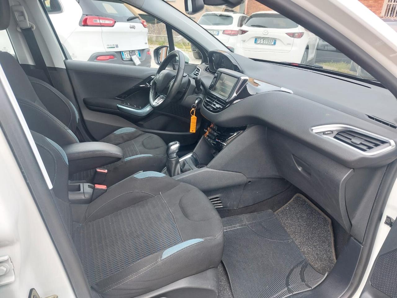 Peugeot 208 1.2 VTi 82 CV 5 porte Active OK NEOPATENTATI