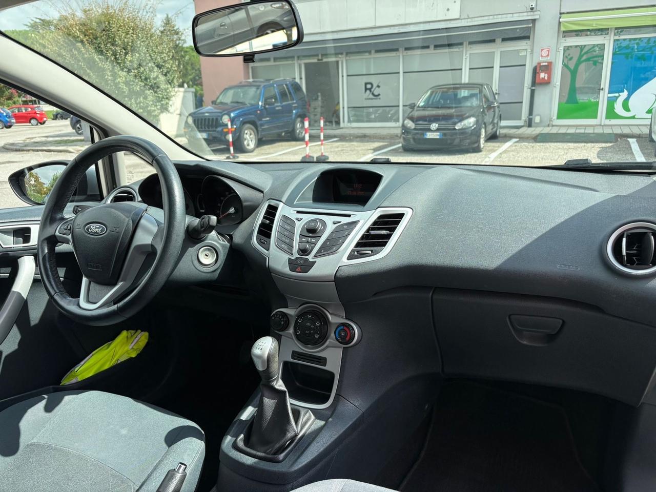 Ford Fiesta 1.2 Neopatentati