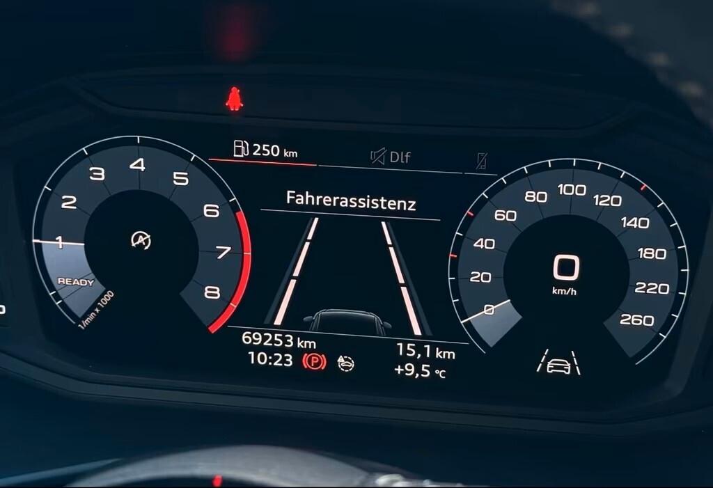 Audi A1 citycarver 30 TFSI