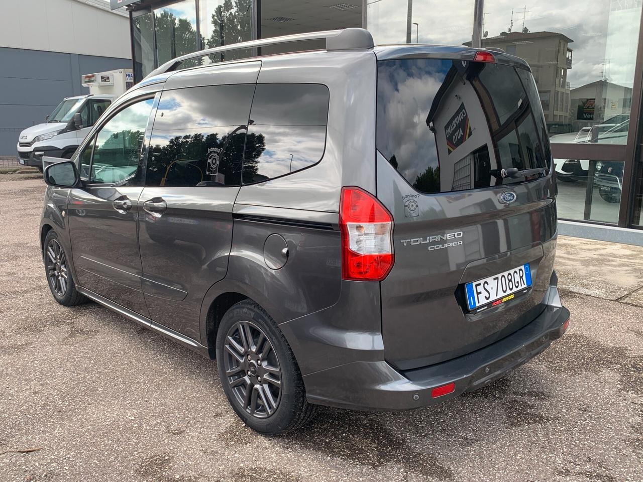 Ford Tourneo Courier 1.5 TDCI 75 CV Sport ANCHE X NEOPATENTATI