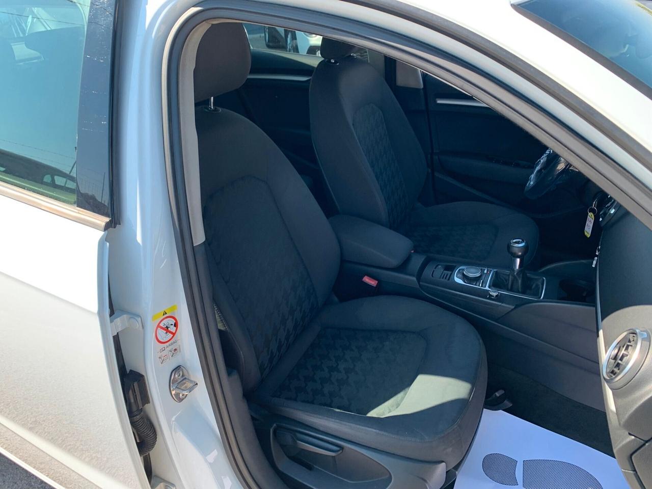 Audi A3 SPB 1.6 TDI clean diesel Ambition