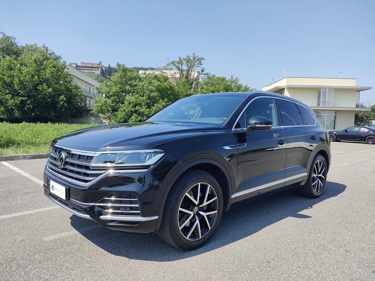 VOLKSWAGEN Touareg 3.0 V6 tdi Elegance 286cv tiptronic