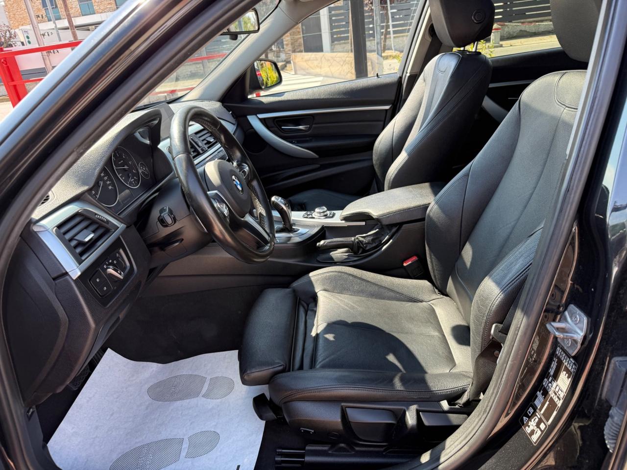 Bmw 320d xDrive Touring Sport -TETTO APRIBILE, CERCHI 19