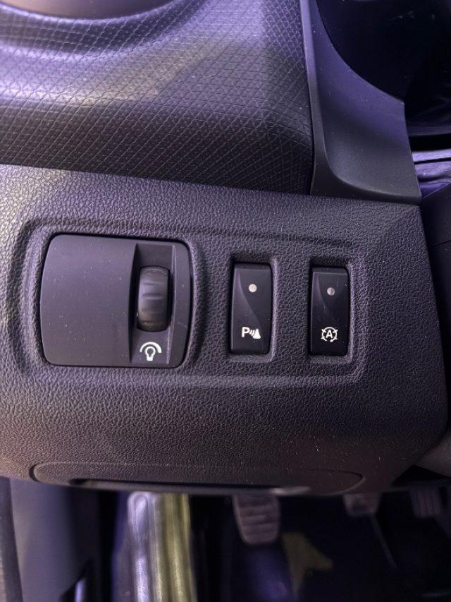 RENAULT Clio TCe 12V 90CV Start&Stop 5 porte Energy Excite