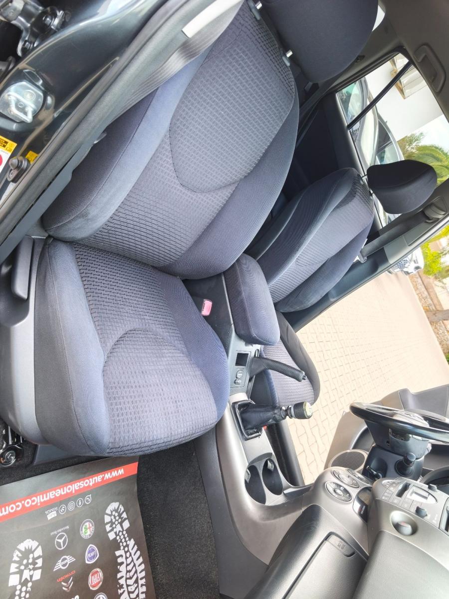 TOYOTA RAV4 2.2 D-4D 136CV Sol