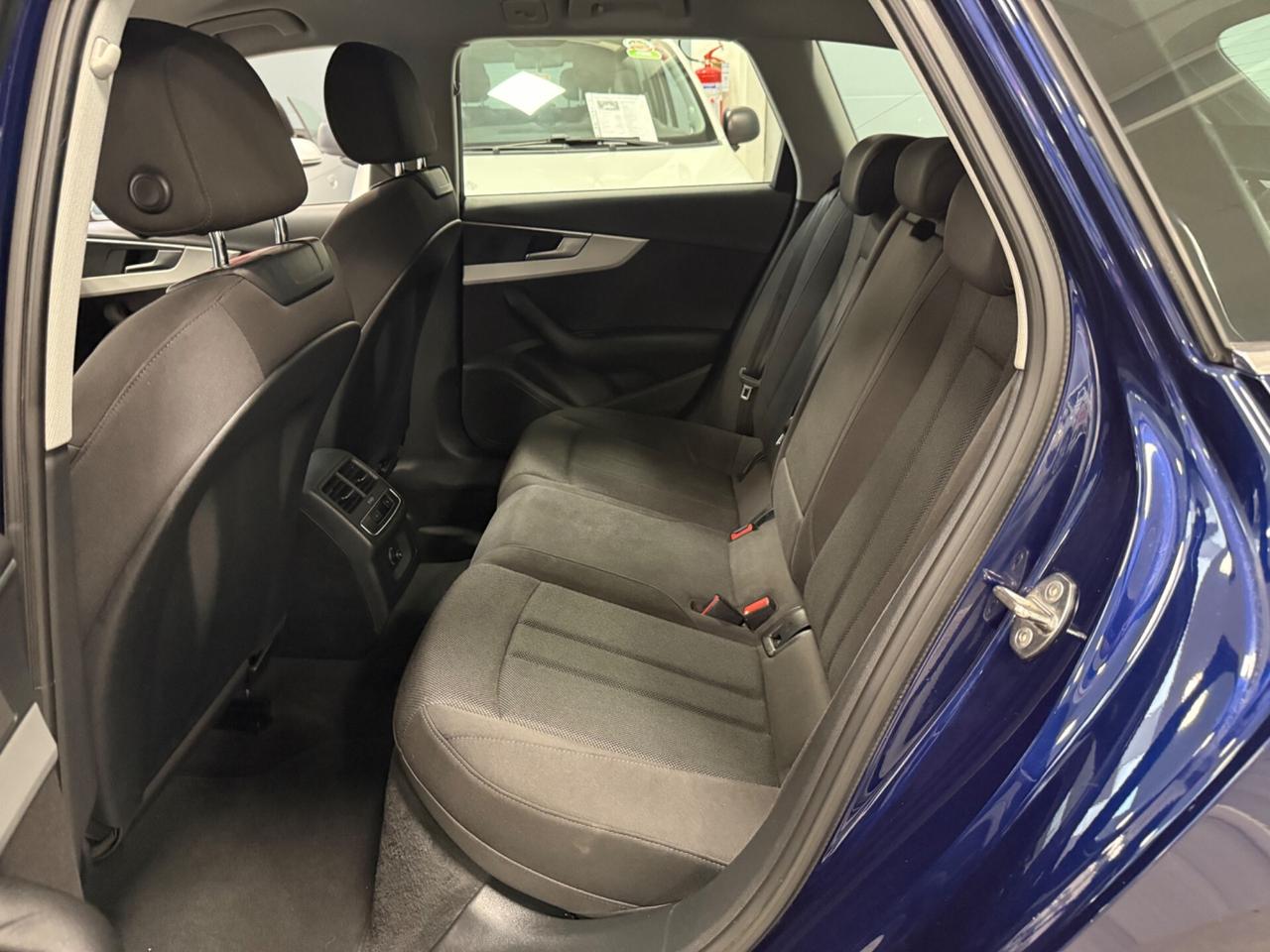 Audi A4 Avant 35 TDI/163 CV S tronic Business Advanced