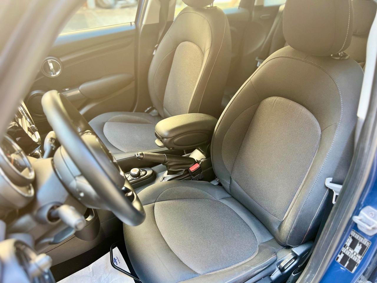Mini Cooper 5 porte 1.5 Boost