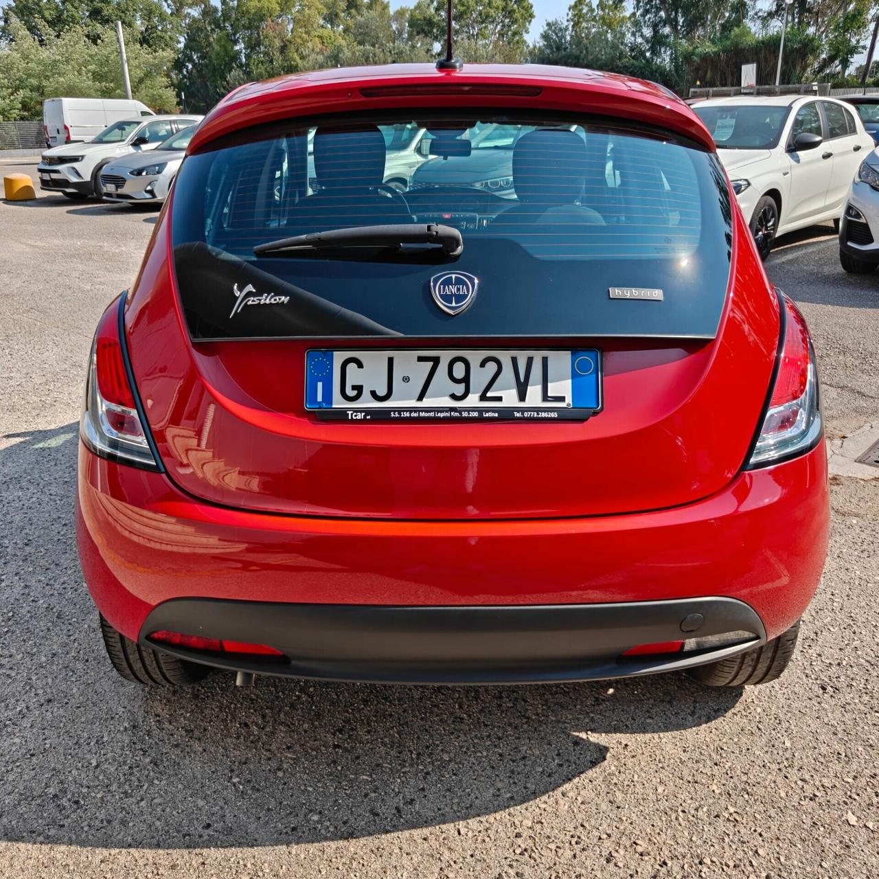 Lancia Ypsilon 1.0 Bz 70 Cv Hybrid Silver