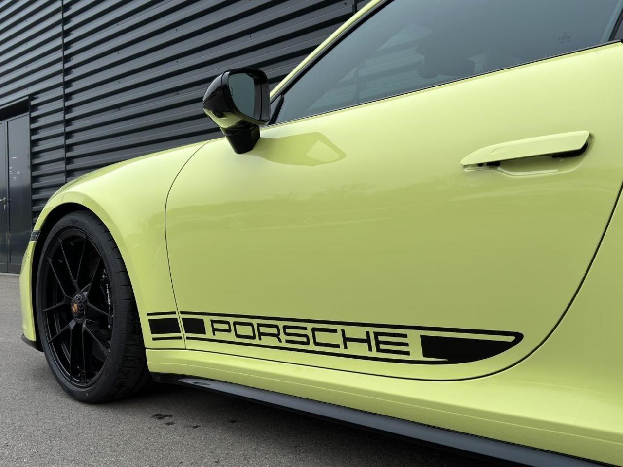 PORSCHE 992 Carrera 4 GTS 2.0*Matrix-Alcantara-Finanz*