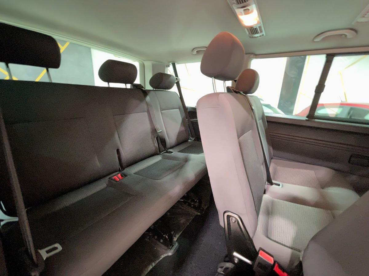 VOLKSWAGEN - T5 Caravelle 2.5 TDI 9 posti