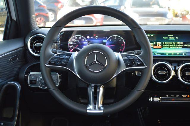 MERCEDES-BENZ A 180 d Automatic Business Extra Carplay