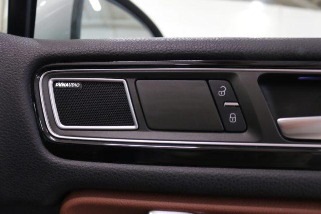 VOLKSWAGEN Touareg 3.0 TDI 204 CV tiptronic BlueMotion Technology