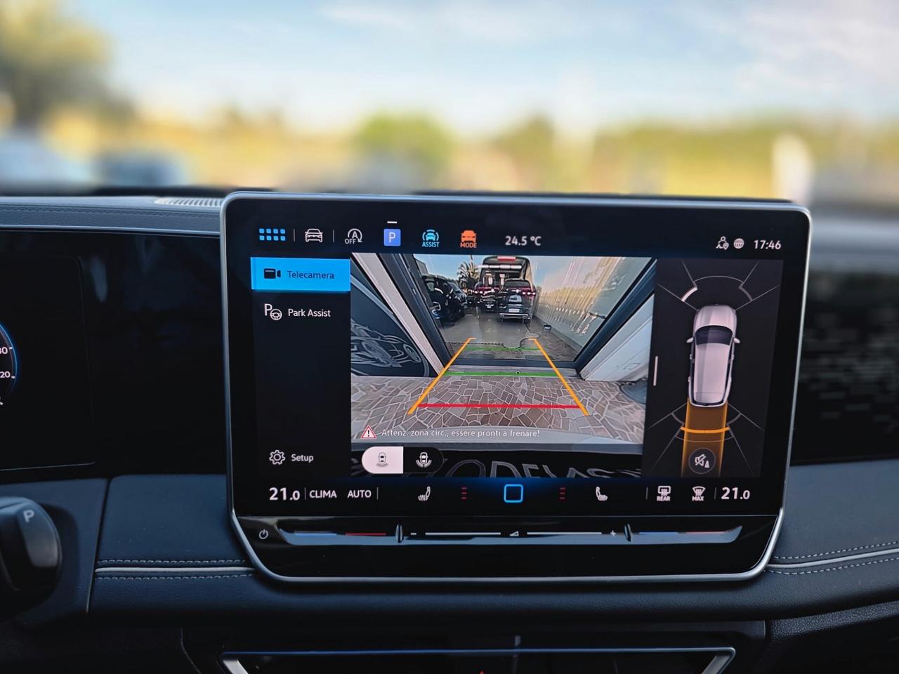 Volkswagen Tiguan 2.0 TDI 150 CV SCR DSG Life#LED#NAVI#CAM#CARPLAY#MASSAGGIO#AMBIENT LIGHT