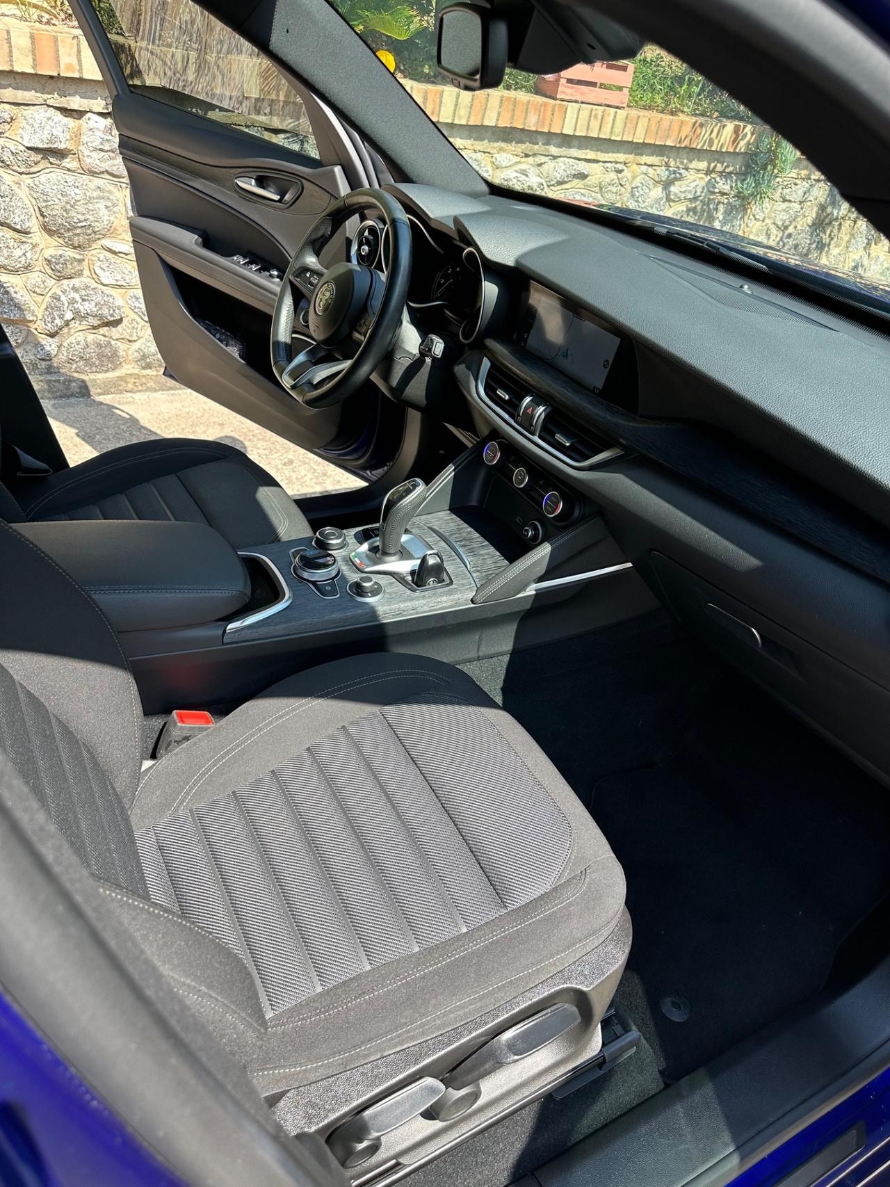 Alfa Romeo Stelvio 2.2 Turbodiesel 190 CV AT8 Q4 Business