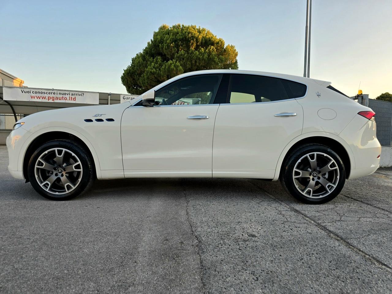 Maserati Levante 2.0 mhev GT 330cv auto