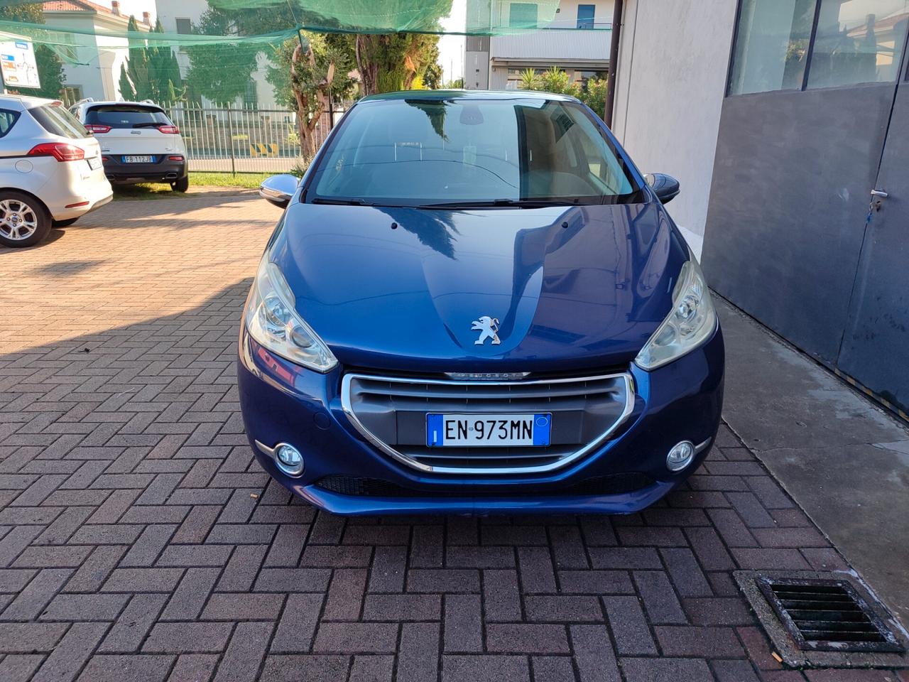 Peugeot 208 1.6 e-HDi 92 CV Stop&Start 3 porte Allure