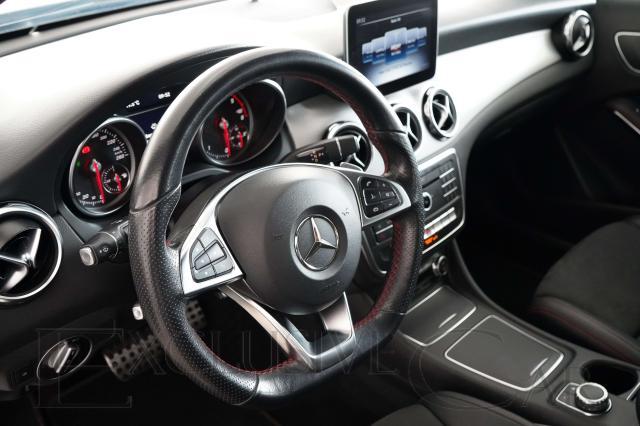 Mercedes-Benz GLA 200 GLA 200 d Premium Plus auto