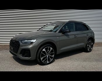 AUDI Audi Q5 Identity Black 40 TDI quattro 150(204) kW(CV) S tronic