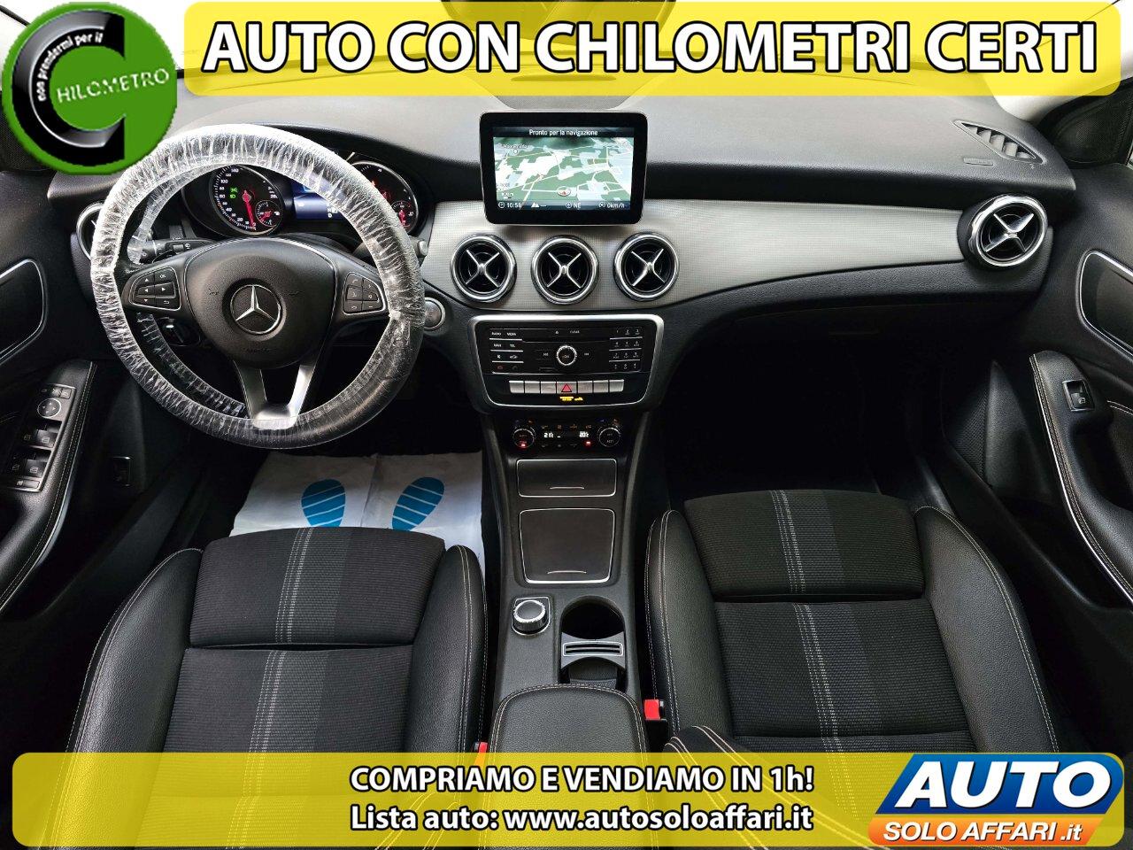 Mercedes GLA 200 D PREMIUM CAMBIO AUTOMATICO/EURO6C/CAMERA/NAVI/LED