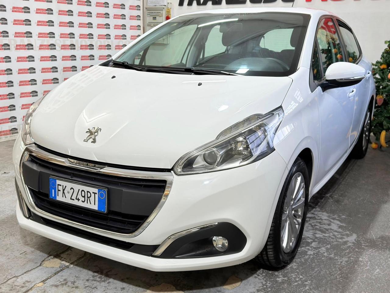 Peugeot 208 PureTech 82 5p. GPL Allure