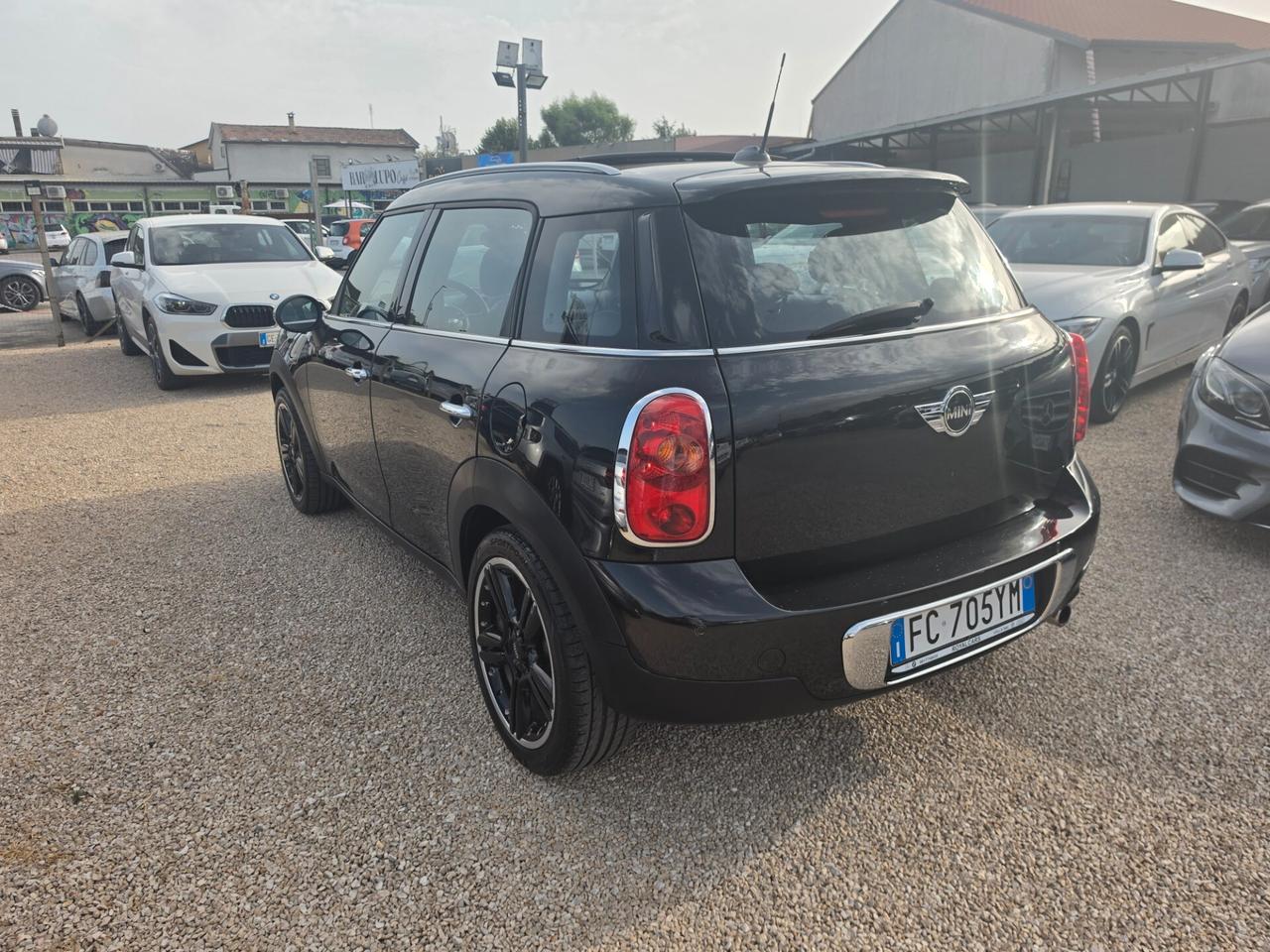 Mini Cooper Countryman 1.6 D neopatentati