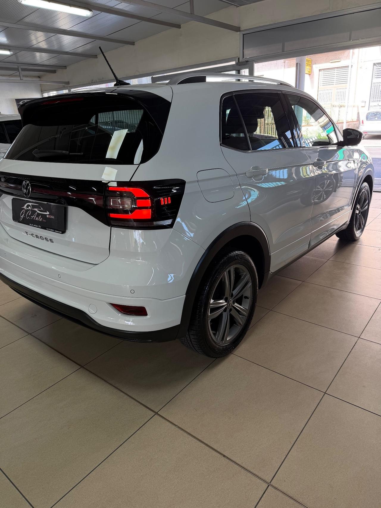Volkswagen T-Cross 1.6 TDI DSG SCR Advanced 95CV R-LINE