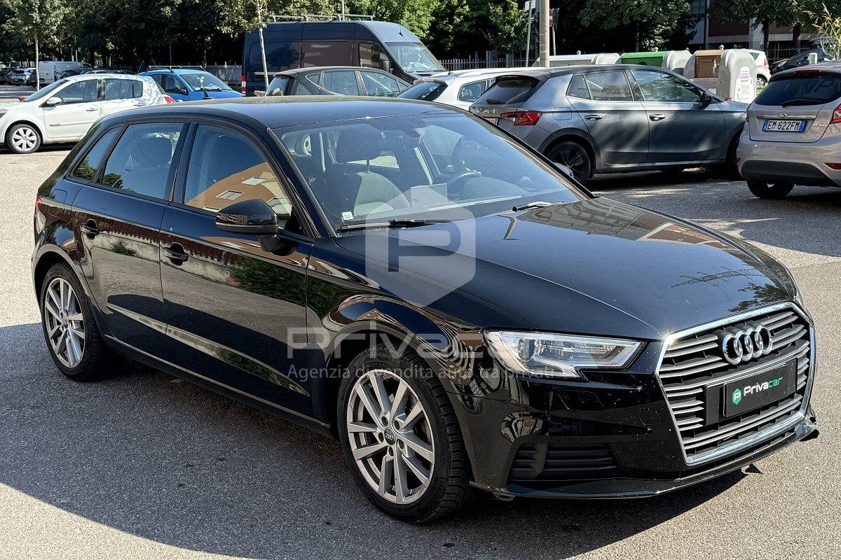 AUDI A3 SPB 30 g-tron S tronic Sport