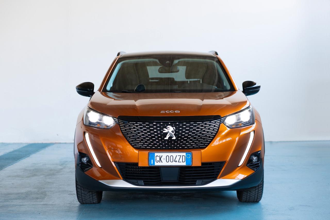 Peugeot 2008 BlueHDi 110 S&S Allure Pack EAT8 2022 IVA ESPOSTA