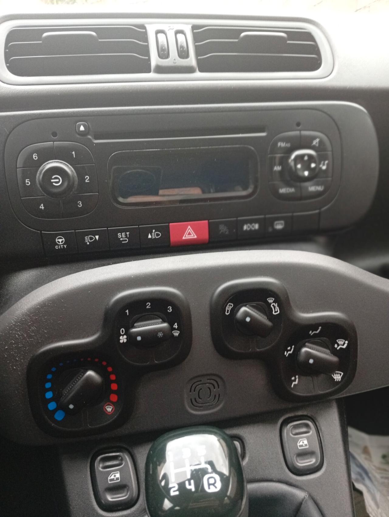 Fiat Panda 1.2 Pop FINANZIABILE A PARTIRE DA 85€ AL MESE