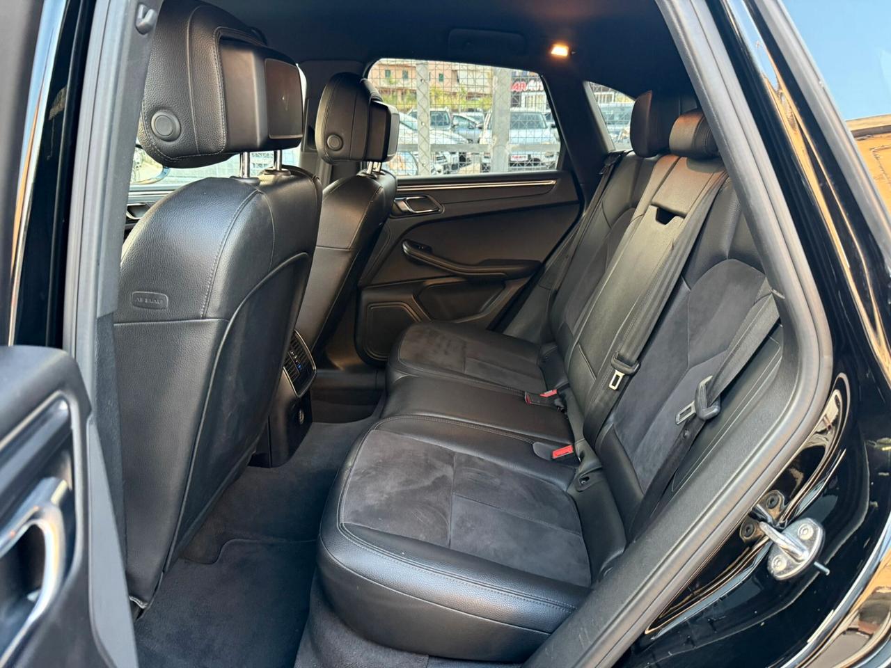 Porsche Macan 2.0 245cv