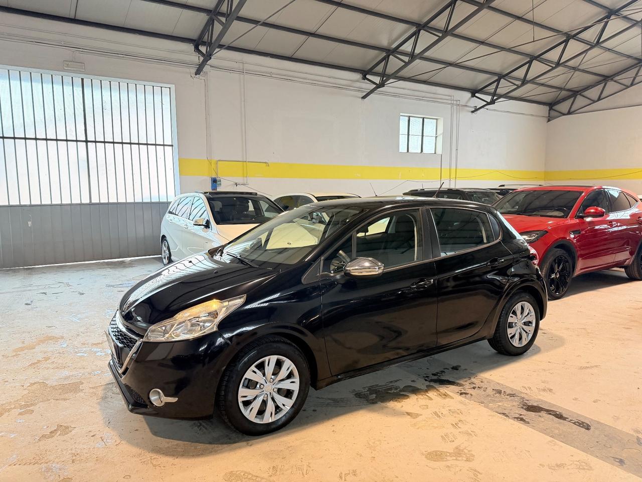 Peugeot 208 PureTech 82 5 porte Allure euro6