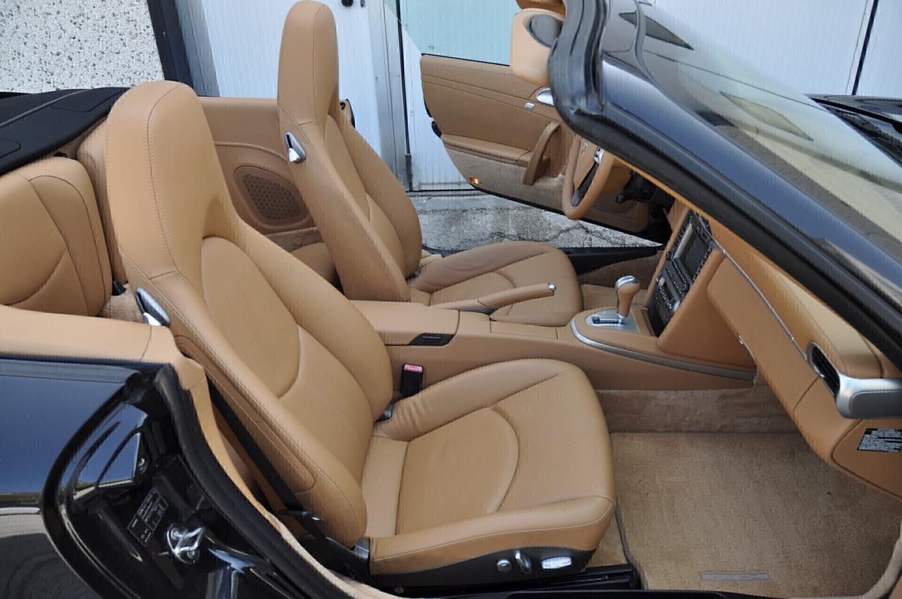 Porsche 911 Carrera 4S Cabriolet
