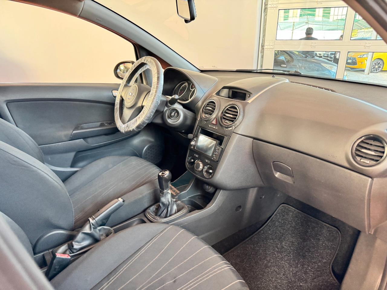 Opel Corsa 1.2 5 porte Enjoy