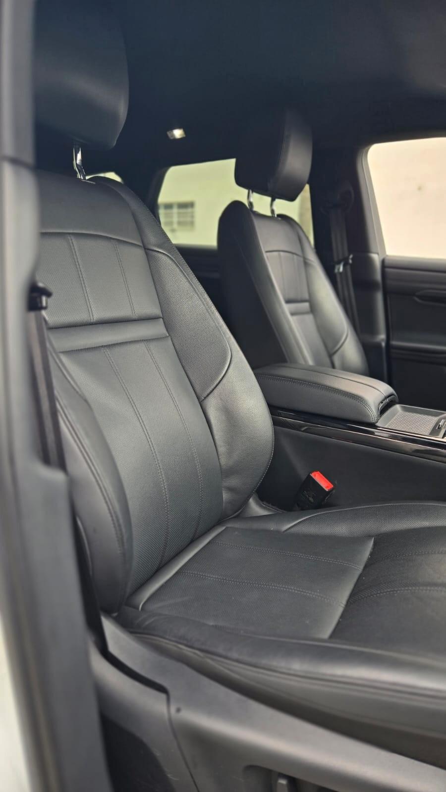 Land Rover Range Rover Evoque 2.0d i4 mhev R-Dynamic SE awd 240CV Uff Italy Navi