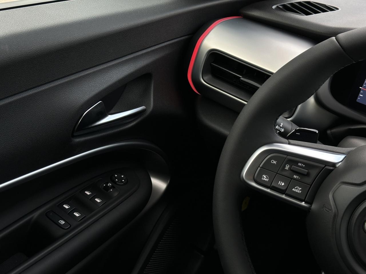 Jeep Avenger 1.2 Turbo 110 CV MHEV Summit