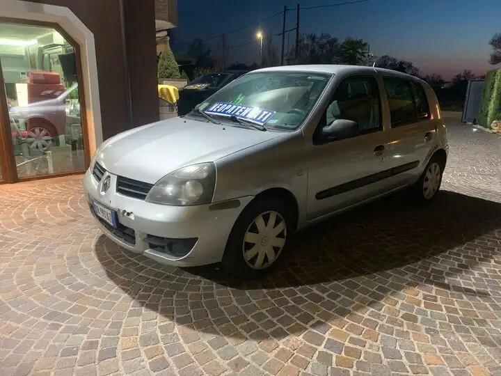 Renault Clio Storia 1.2 5 porte GPL Confort