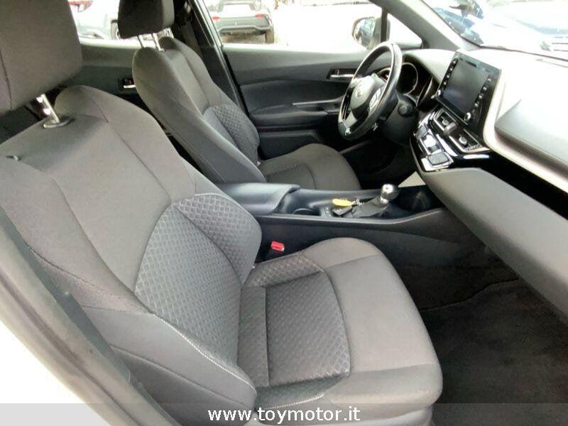 Toyota C-HR (2016-2023) 1.8 Hybrid E-CVT Active