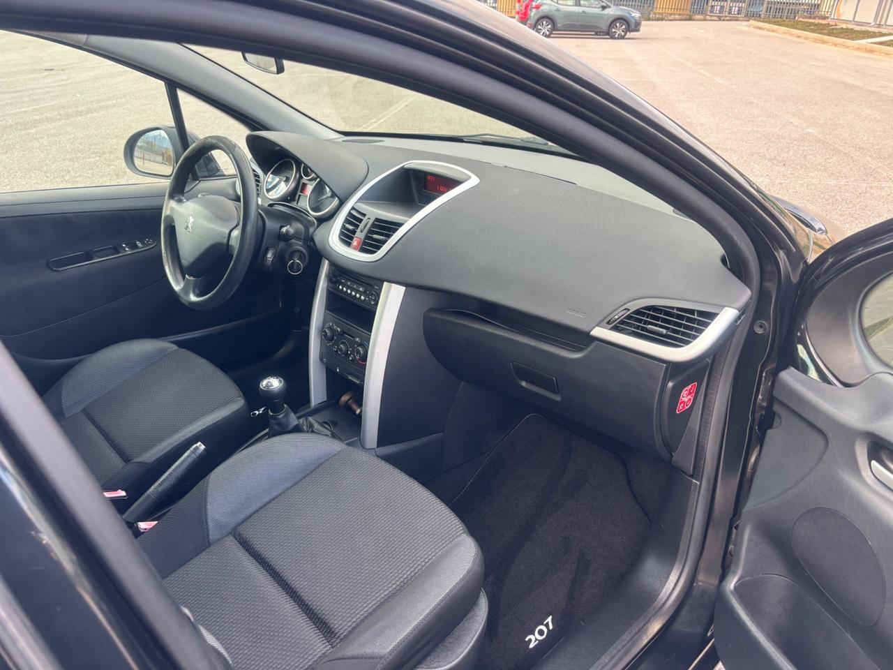 Peugeot 207 Plus 1.4 8V 75CV 5p. ECO GPL