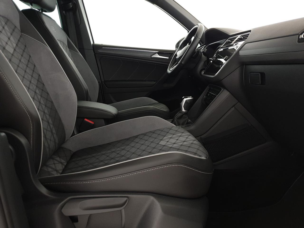 Volkswagen Tiguan 2.0 tdi r-line 150cv dsg